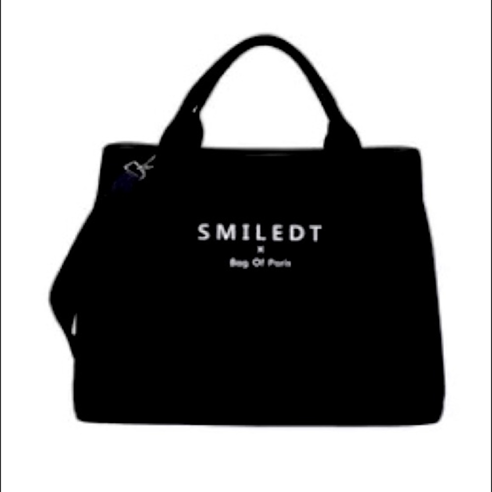 Linen tote bag with inside pocket. Top handle and strap included.